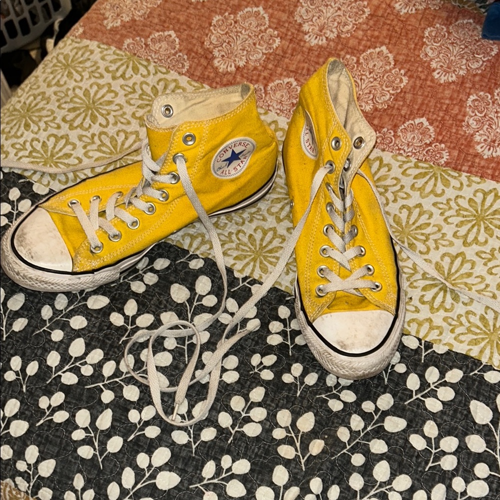 Yellow High-Top converse Sneakers Women’s size 9
